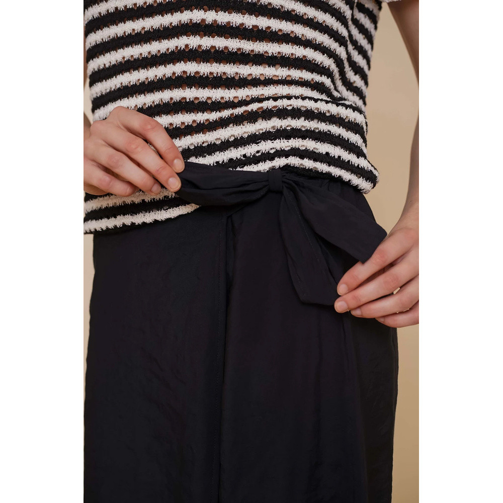 Skirt long/knot Zwart KL Skirt long/knot Zwart KL