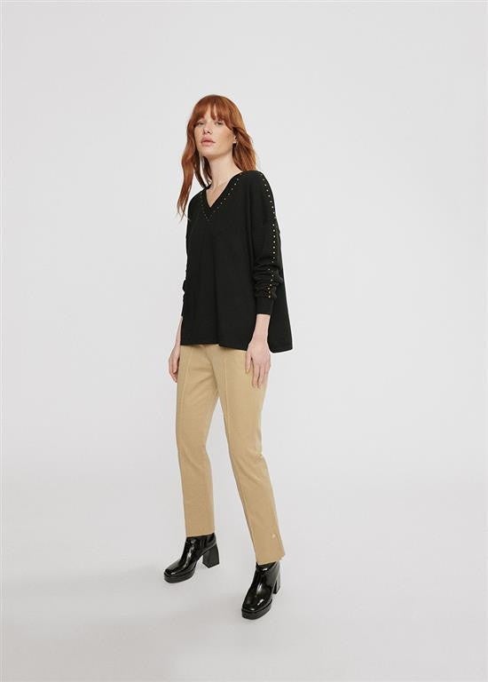 Trui Met Studs Zwart KL Trui Met Studs Zwart KL