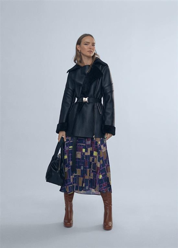 Halflange Jas Van Imitatieleer Zwart KL Halflange Jas Van Imitatieleer Zwart KL