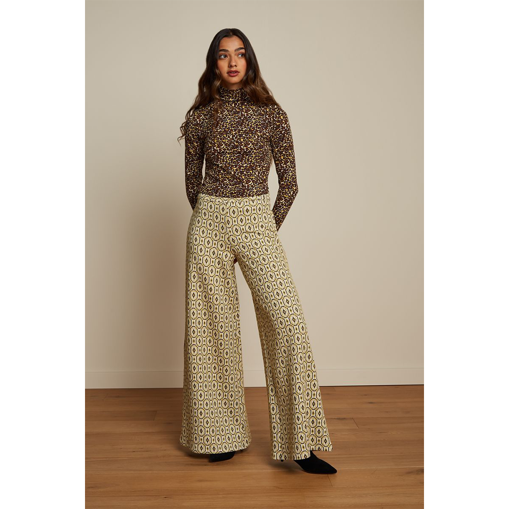 Betsy Rollneck Top Hustle Bruin KL Betsy Rollneck Top Hustle Bruin KL