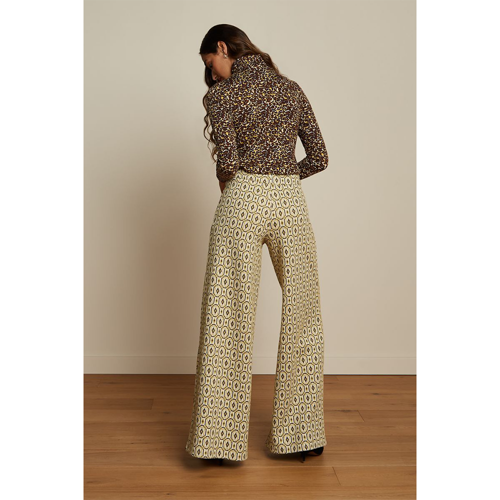 Betsy Rollneck Top Hustle Bruin KL Betsy Rollneck Top Hustle Bruin KL