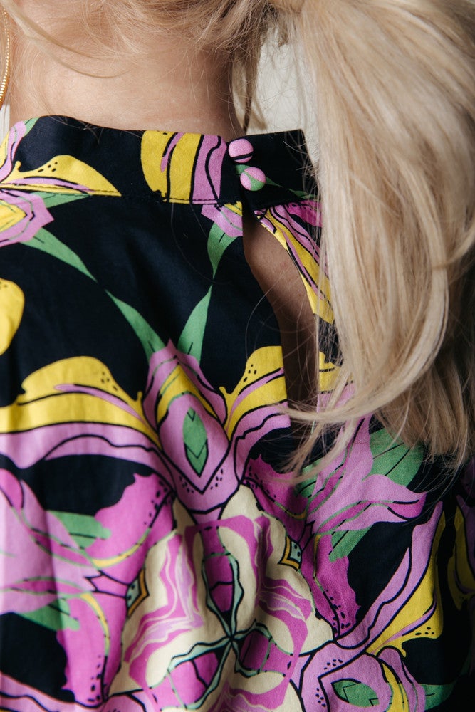 Chaya Graphic Flower Puff Sleeve Cropped Top Multi KL Chaya Graphic Flower Puff Sleeve Cropped Top Multi KL