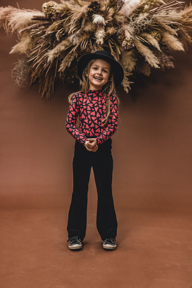 Little Rib Velours Pants 7680 Zwart Little Rib Velours Pants 7680 Zwart