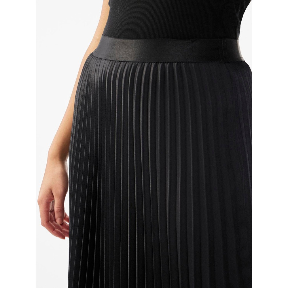 Yasceline High Waist Midi Skirt Zwart Yasceline High Waist Midi Skirt Zwart
