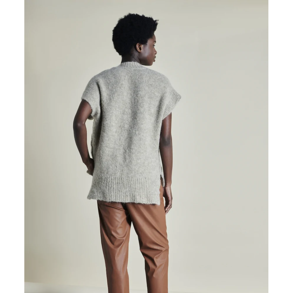 Vest Peggy Cardigan SS Grijs 2 KL Vest Peggy Cardigan SS Grijs 2 KL