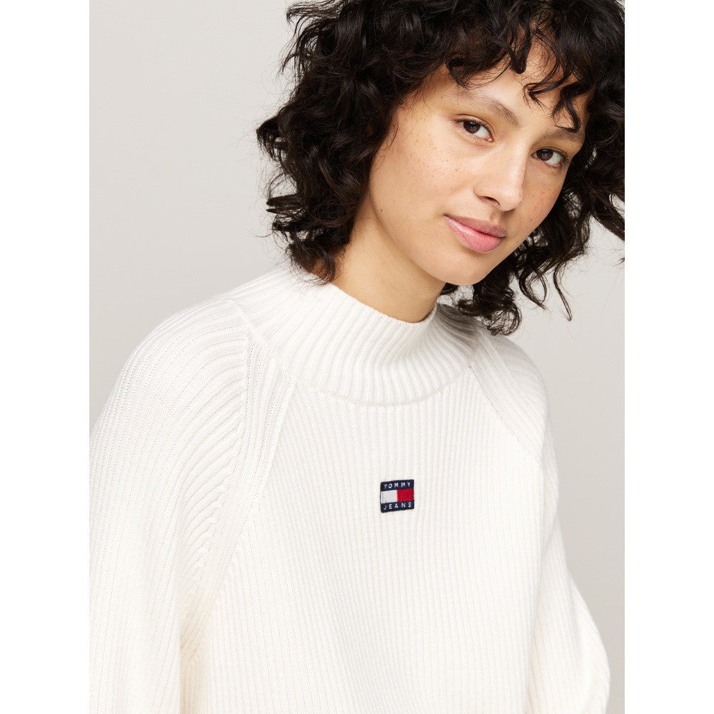 TJW Badge Mockneck Sweater Ecru TJW Badge Mockneck Sweater Ecru