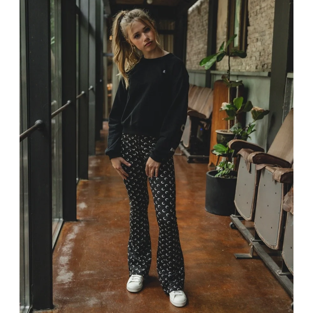 Flare pants Zwart 1 Flare pants Zwart 1