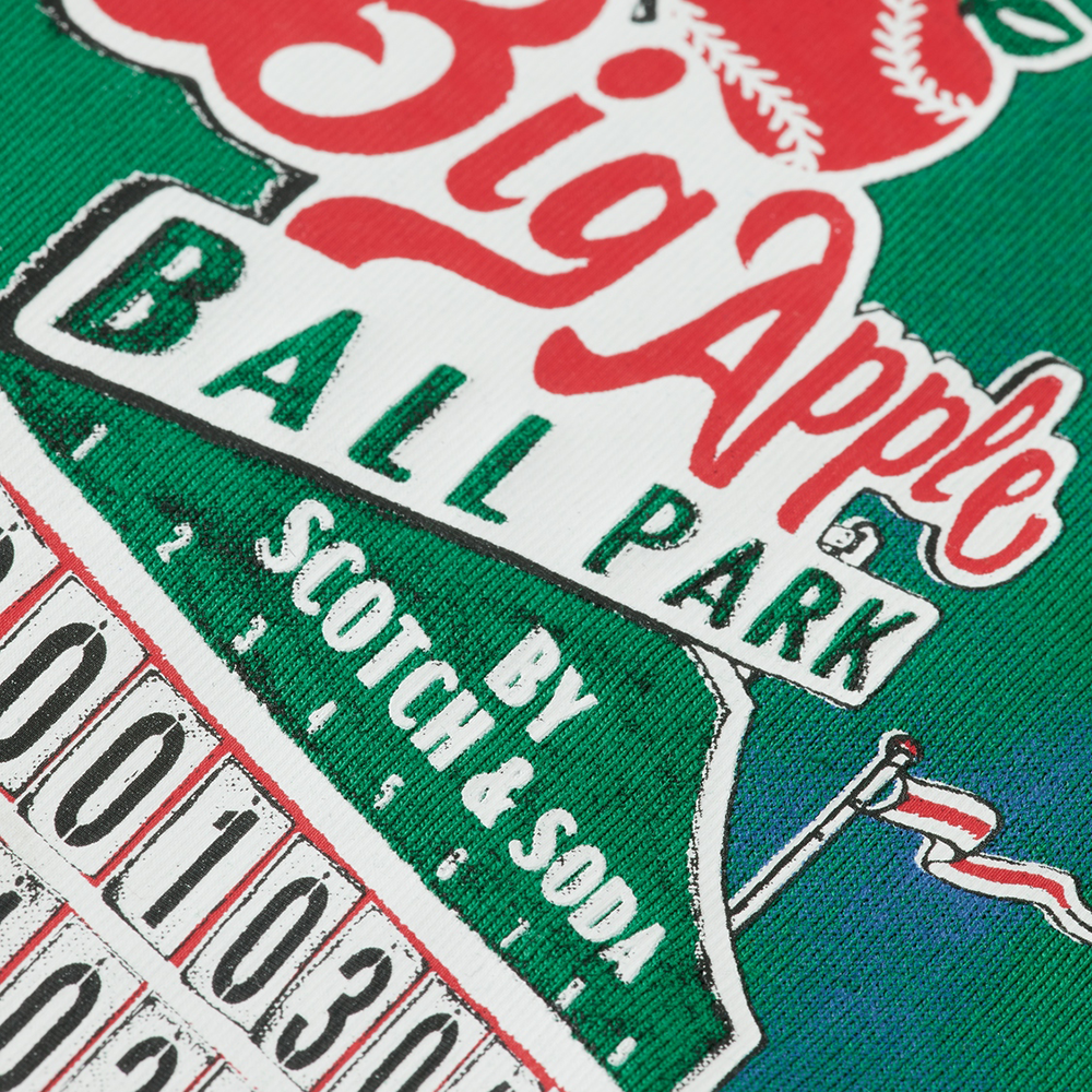 Relaxed-fit front and back artwork t-shirt in organic cotton Groen Relaxed-fit front and back artwork t-shirt in organic cotton Groen