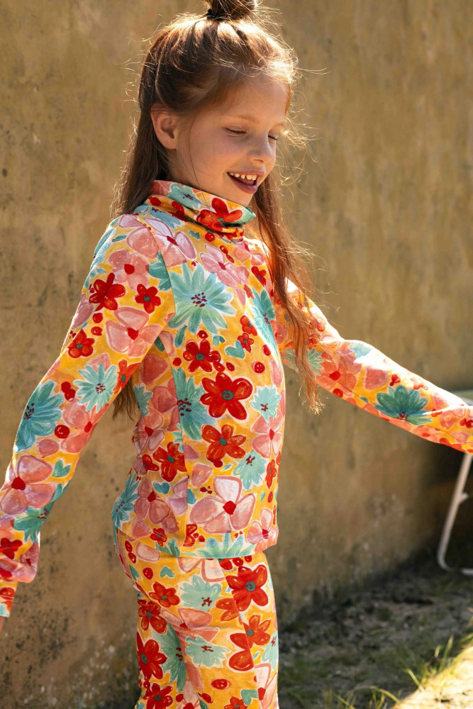 Lou Turtleneck Flowers Multi Lou Turtleneck Flowers Multi