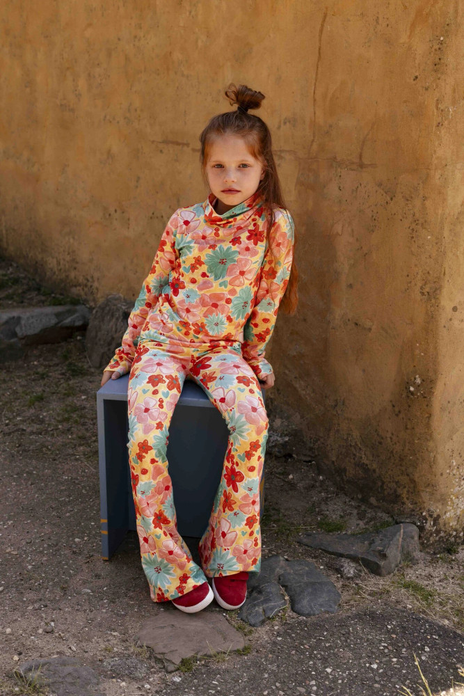 Lou Turtleneck Flowers Multi Lou Turtleneck Flowers Multi