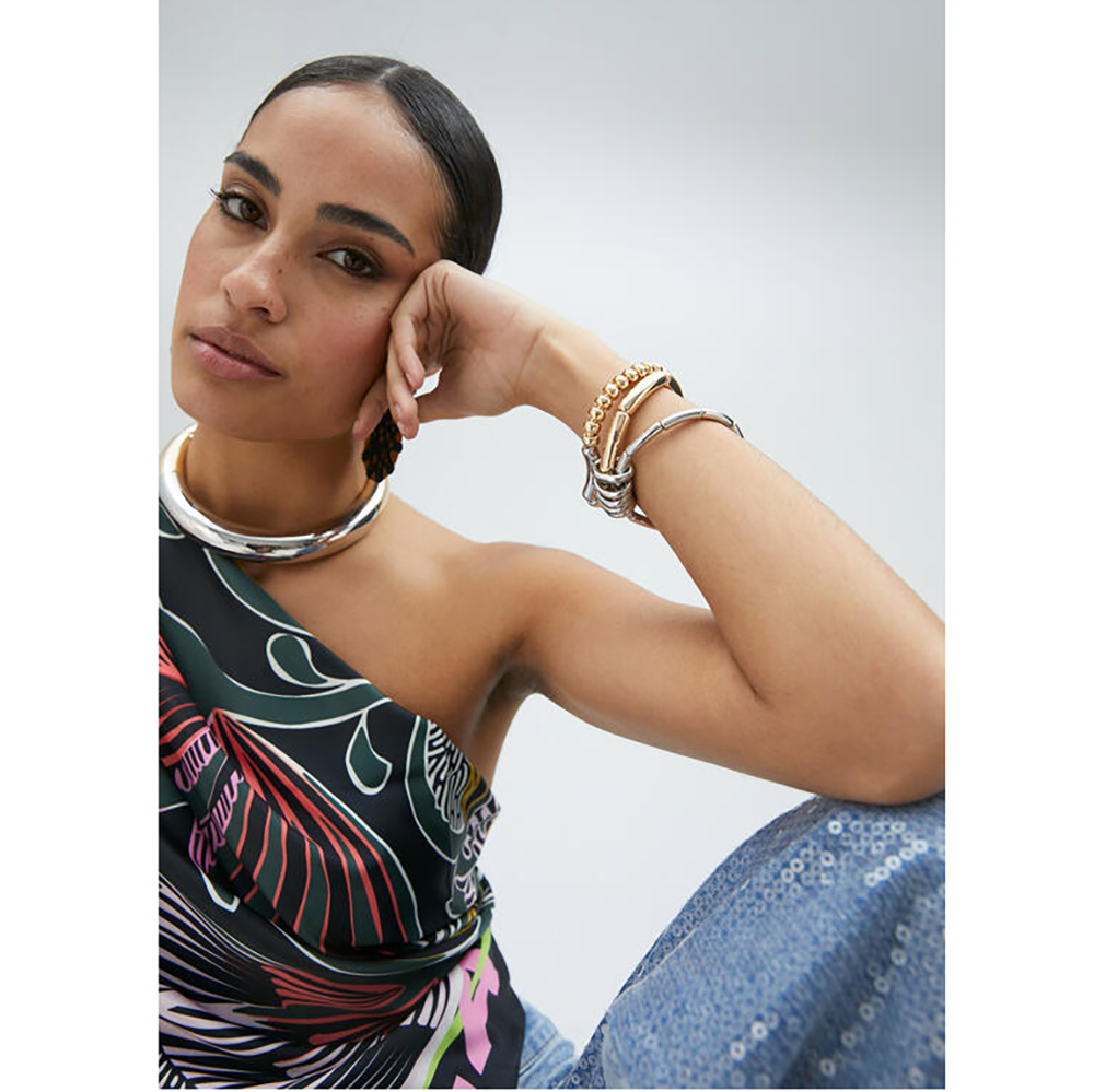 Satijnen sjaal met weelderige bladeren Multi Satijnen sjaal met weelderige bladeren Multi