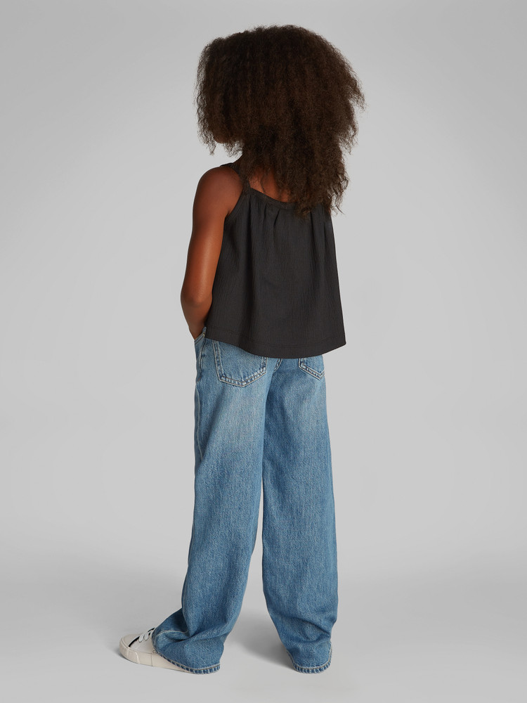 CRINKLE STRAP TOP Zwart 1 CRINKLE STRAP TOP Zwart 1