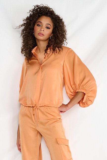 Blouse In Satijn Look A674 Oranje Blouse In Satijn Look A674 Oranje