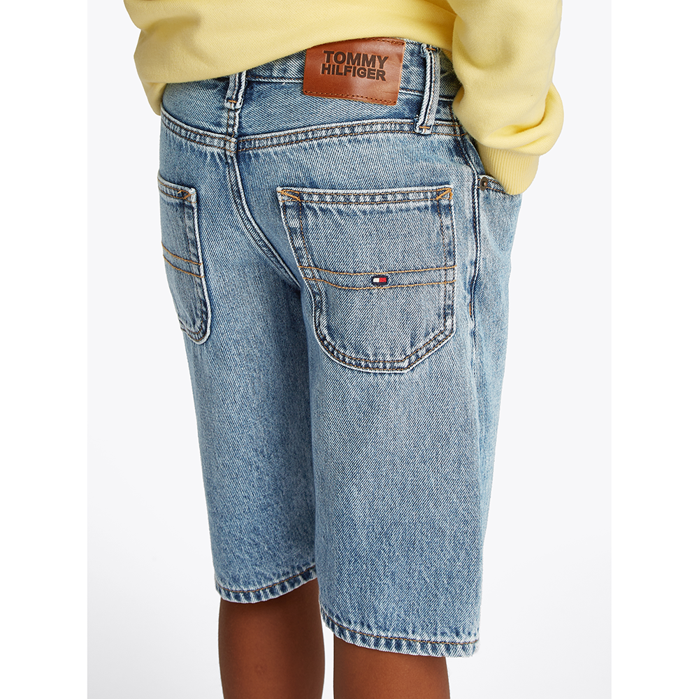 MODERN STRAIGHT DENIM SHORT Blauw MODERN STRAIGHT DENIM SHORT Blauw