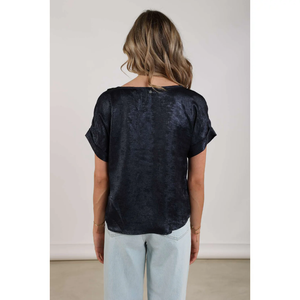 Irene Top Shiny Blauw Irene Top Shiny Blauw