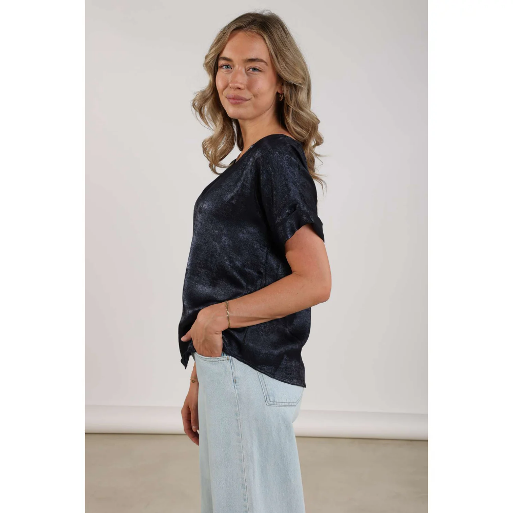 Irene Top Shiny Blauw Irene Top Shiny Blauw