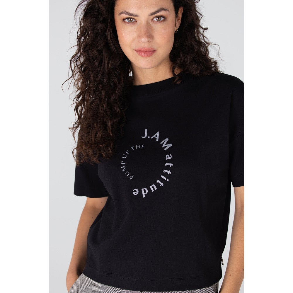 LARA SHIRT CO 138 short sleeve wide fit j.am print Zwart 1 LARA SHIRT CO 138 short sleeve wide fit j.am print Zwart 1