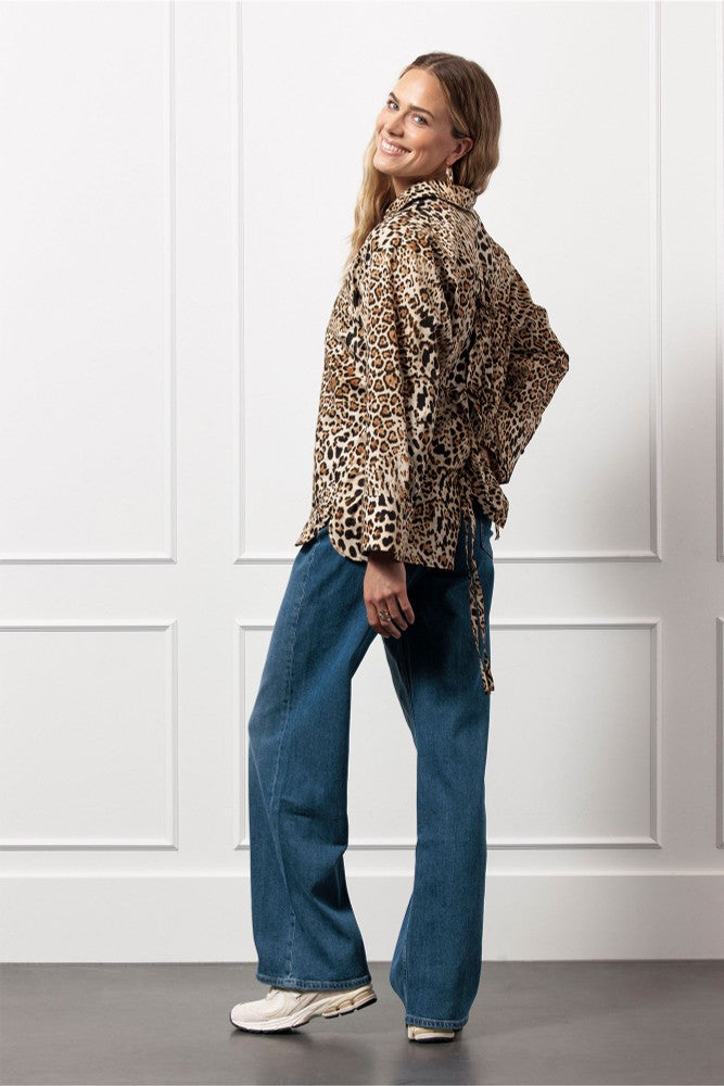 Bernou animal blouse Bruin 1 Bernou animal blouse Bruin 1