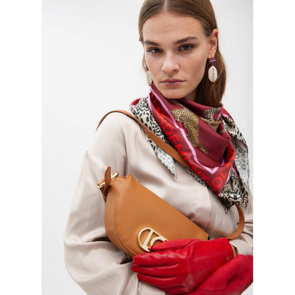 Luipaardprint Met Merk Shawls Rood Luipaardprint Met Merk Shawls Rood