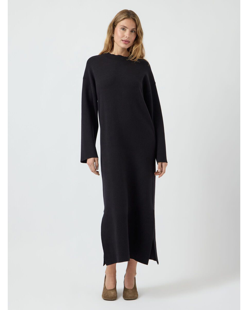 YASELMA LS LONG KNIT DRESS S. NOOS Zwart 1 YASELMA LS LONG KNIT DRESS S. NOOS Zwart 1