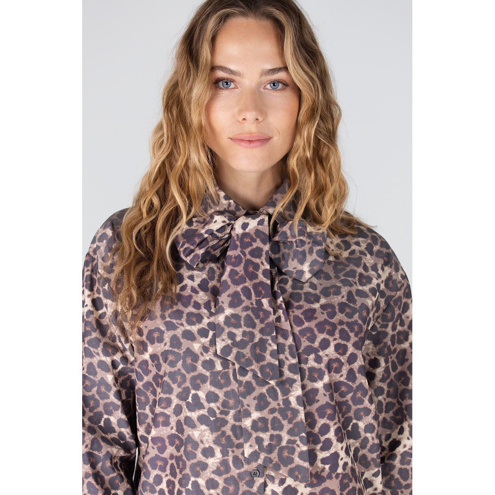 KESSA BLOUSE WA 738 necktie Bruin 1 KESSA BLOUSE WA 738 necktie Bruin 1