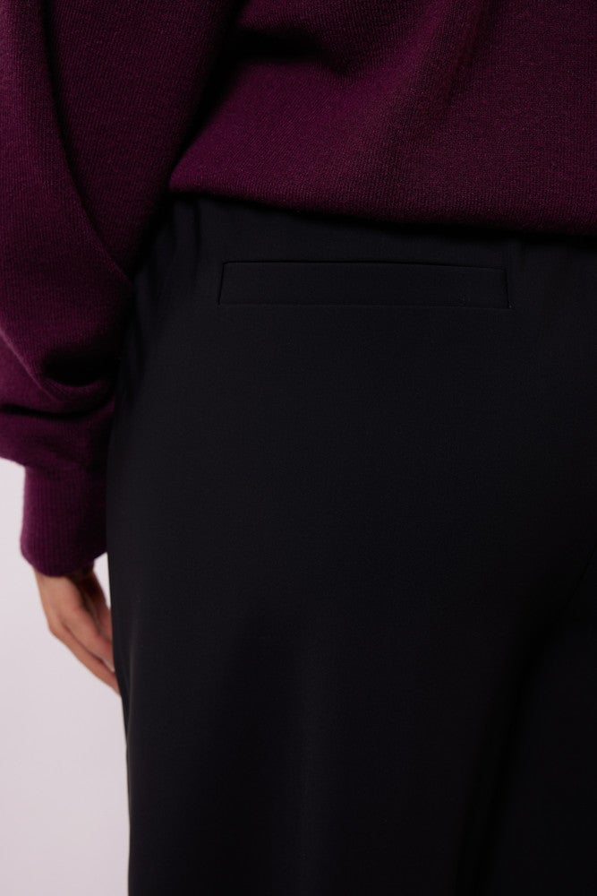 Samara pants Zwart 1 Samara pants Zwart 1