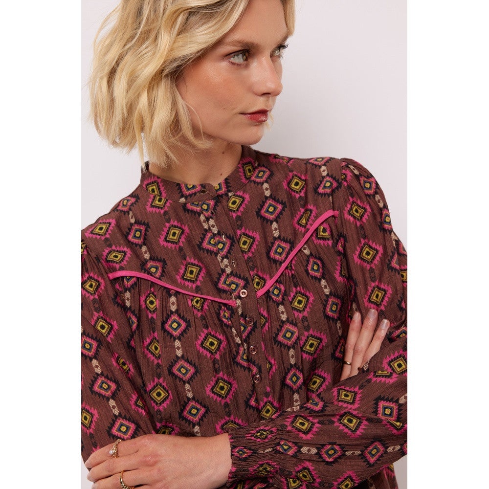 Rhodes top Bruin 1 Rhodes top Bruin 1