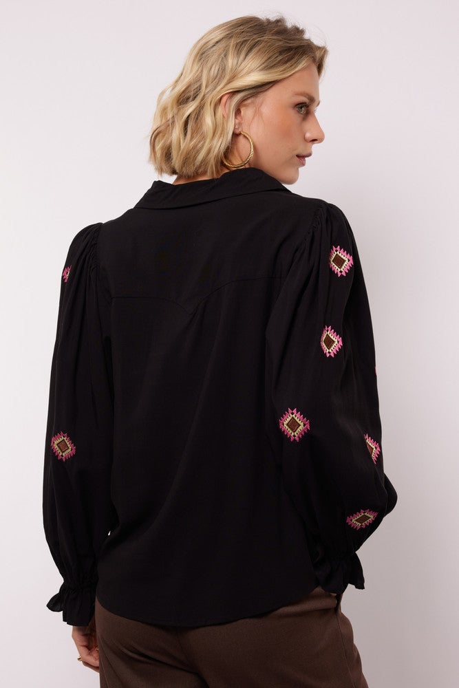 Fayra blouse Zwart 1 Fayra blouse Zwart 1