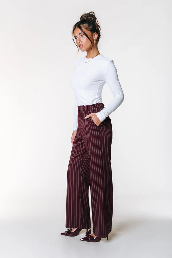 Rus Pinstripe Straight Pintuck Pants Rood Rus Pinstripe Straight Pintuck Pants Rood