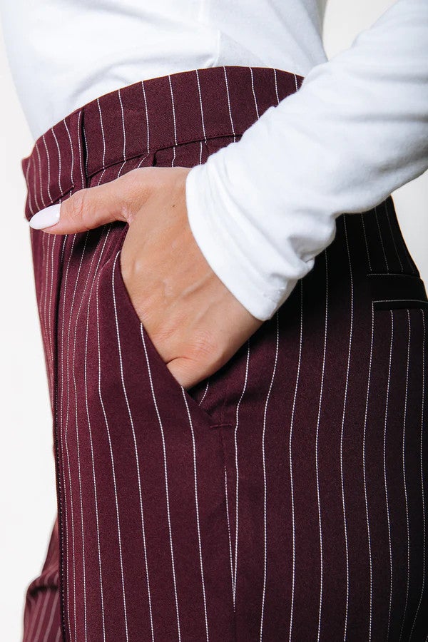 Rus Pinstripe Straight Pintuck Pants Rood Rus Pinstripe Straight Pintuck Pants Rood