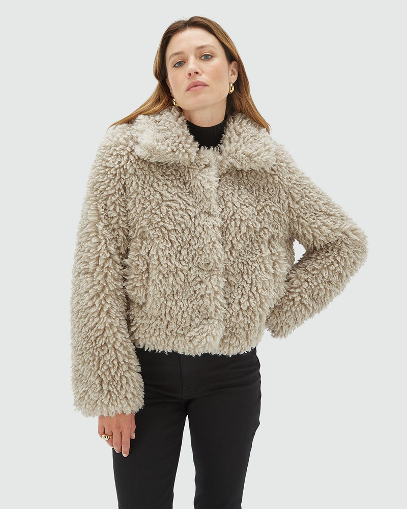 LISA Boxy Fit Fluffy Coat Grijs LISA Boxy Fit Fluffy Coat Grijs