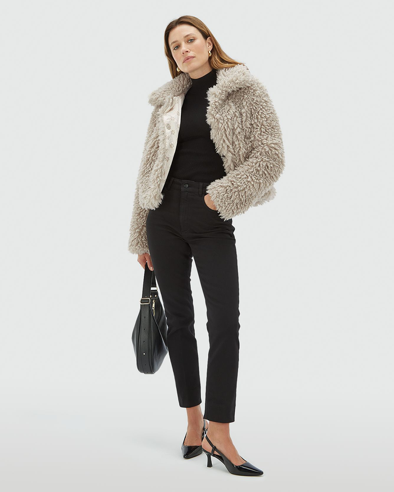 LISA Boxy Fit Fluffy Coat Grijs LISA Boxy Fit Fluffy Coat Grijs