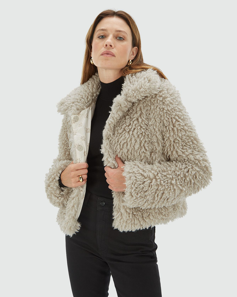 LISA Boxy Fit Fluffy Coat Grijs LISA Boxy Fit Fluffy Coat Grijs