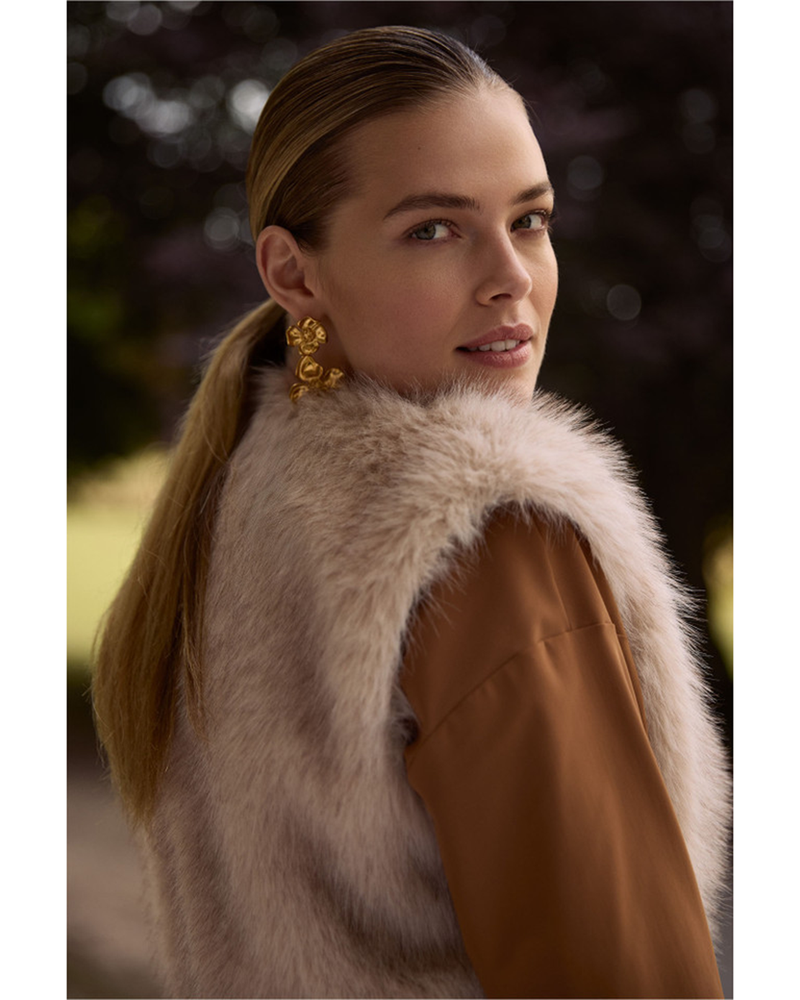 Ivana fur waistcoat Ecru Ivana fur waistcoat Ecru