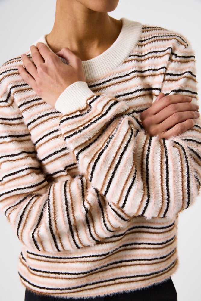 J50040 Ladies Pullover Off White J50040 Ladies Pullover Off White