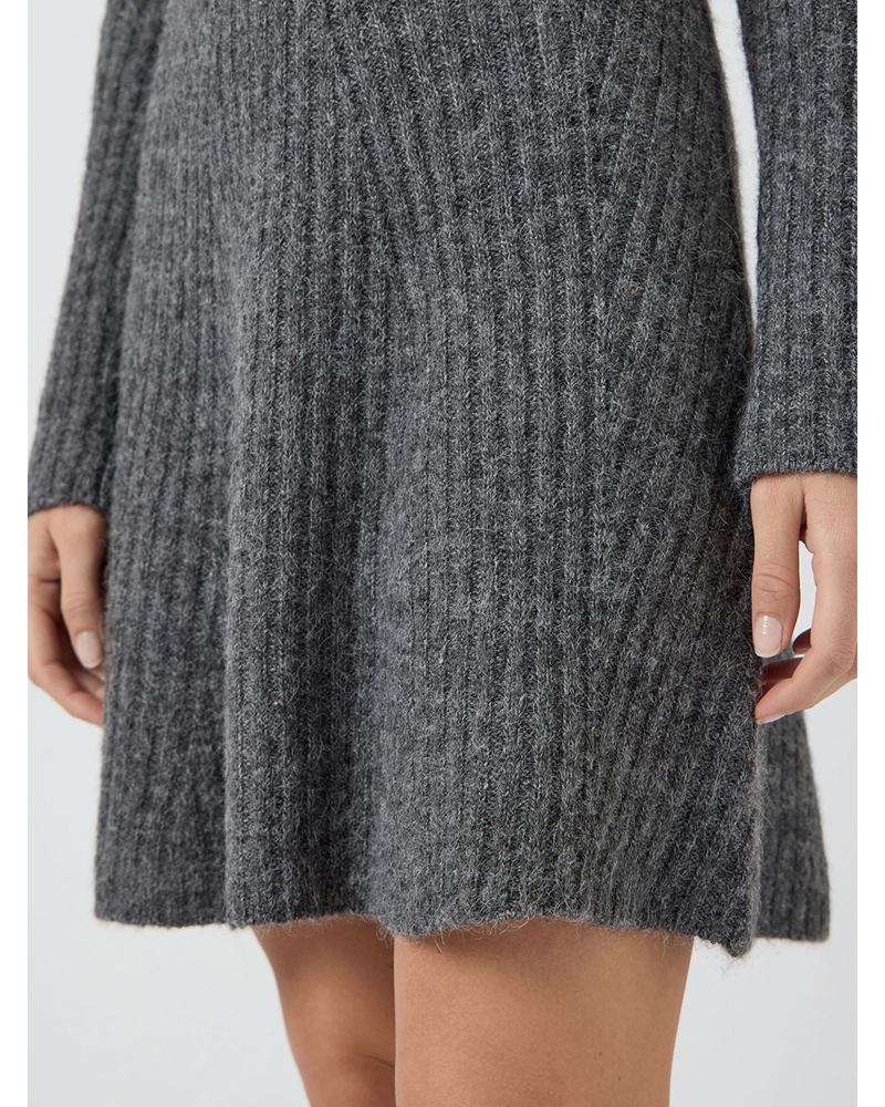 YASDOLLY LS KNIT DRESS S. NOOS Grijs YASDOLLY LS KNIT DRESS S. NOOS Grijs