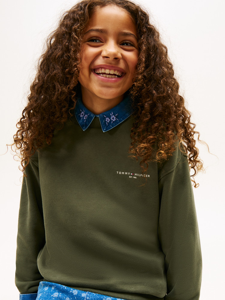 Mini Corp Chestlogo Crewneck Sweater Army Mini Corp Chestlogo Crewneck Sweater Army