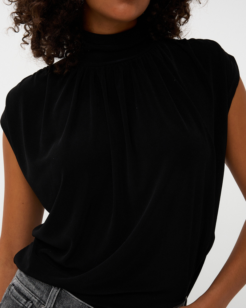 Top col gathering Zwart 1 Top col gathering Zwart 1