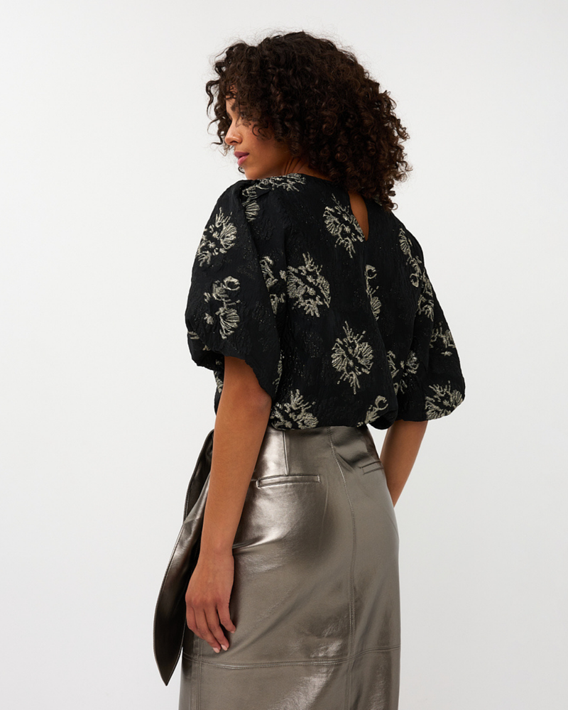 Top jacquard puff slve Zwart 1 Top jacquard puff slve Zwart 1