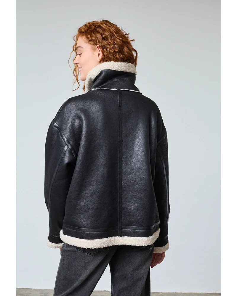 LEAH-JA Jackets Zwart 1 LEAH-JA Jackets Zwart 1