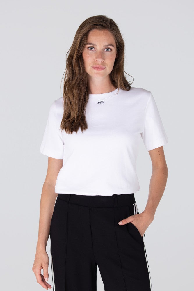 JITTE SHIRT CO 146 short sleeve small jnsn embroidery Zwart 1 JITTE SHIRT CO 146 short sleeve small jnsn embroidery Zwart 1