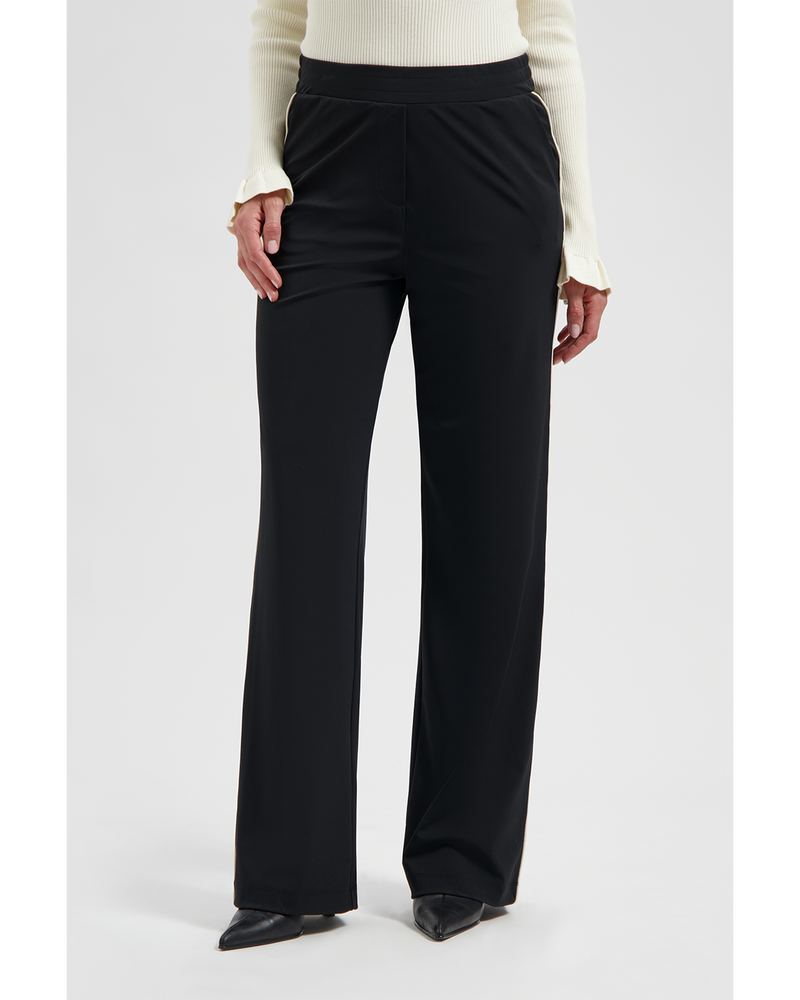 Logan Pants Zwart 1 Logan Pants Zwart 1