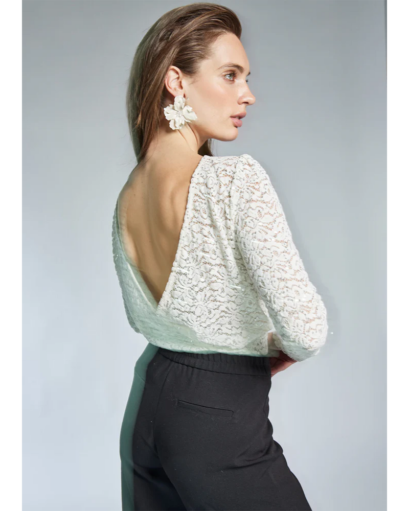 Tiana Top Ls Off White Tiana Top Ls Off White