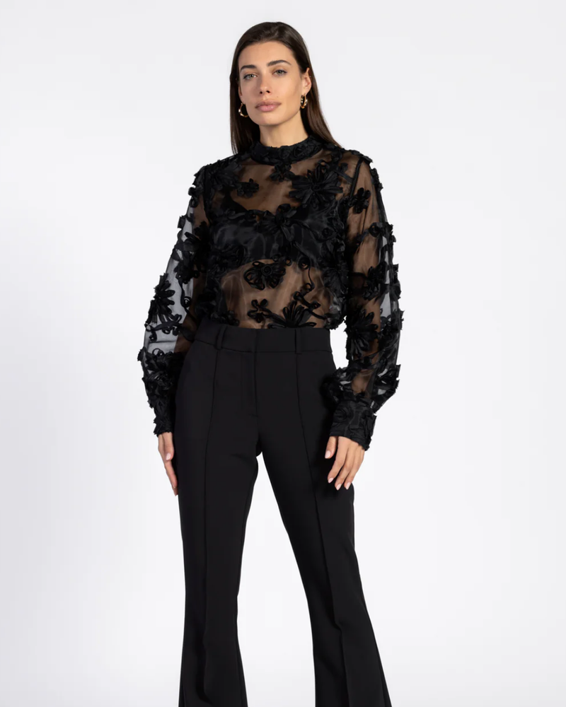 LUCIA FLOWER PES 502 Zwart 1 LUCIA FLOWER PES 502 Zwart 1