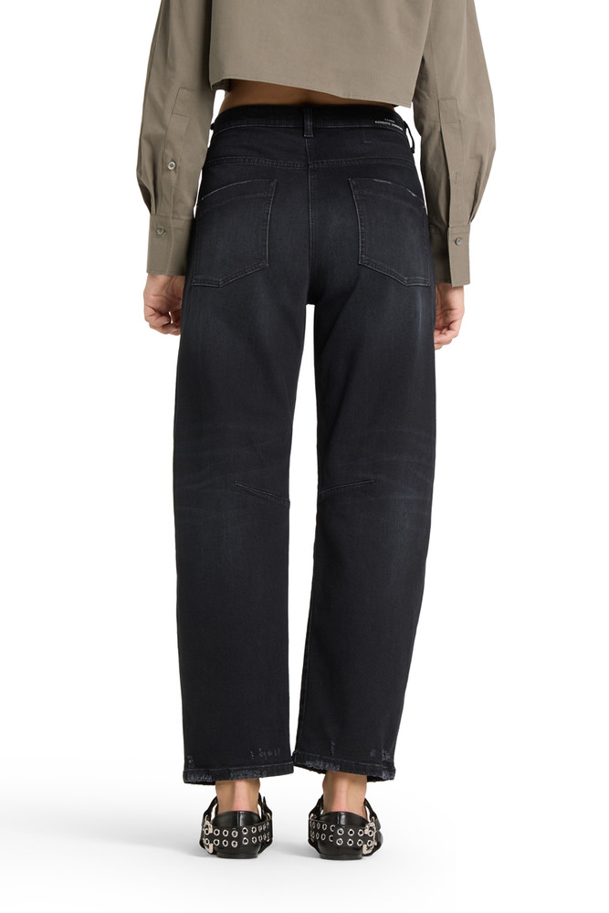 Ocean Zwart 1 Ocean Zwart 1