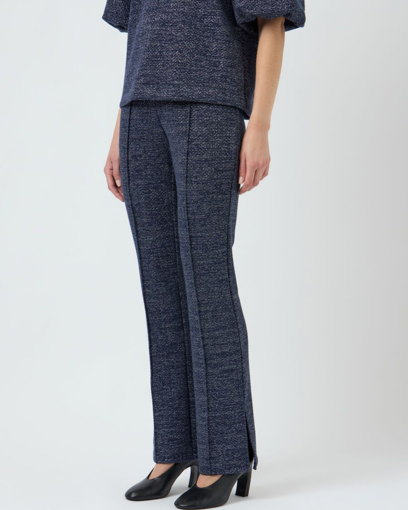 YASCASA HW FLARED PANT - EX Blauw YASCASA HW FLARED PANT - EX Blauw