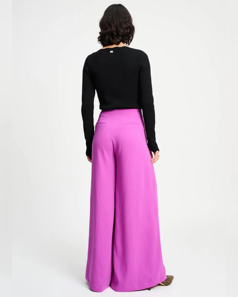 PANTS - Wide leg Frosting Pink Roze PANTS - Wide leg Frosting Pink Roze