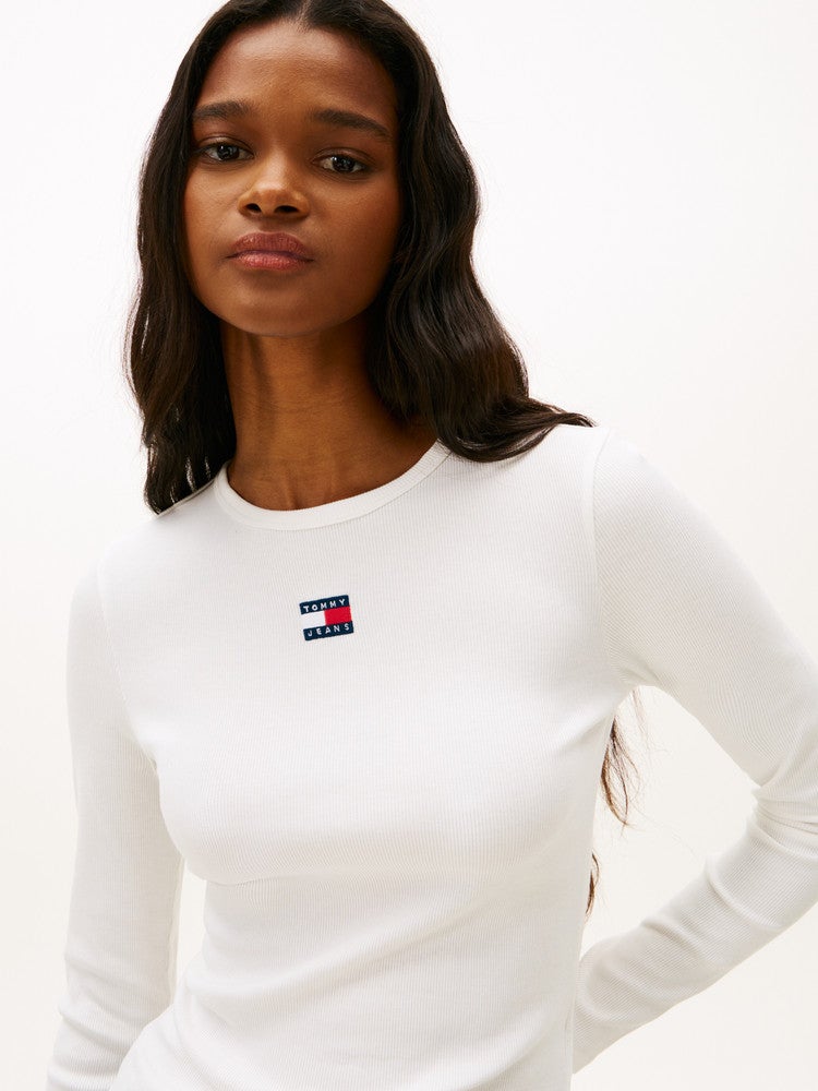 TJW Slim LS Badge Tee Ext Ecru TJW Slim LS Badge Tee Ext Ecru