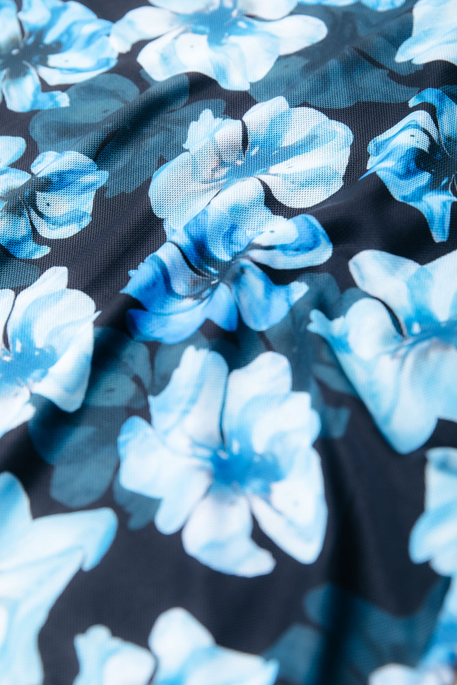 Neyo Flower Mesh Turtleneck Top Blauw Neyo Flower Mesh Turtleneck Top Blauw