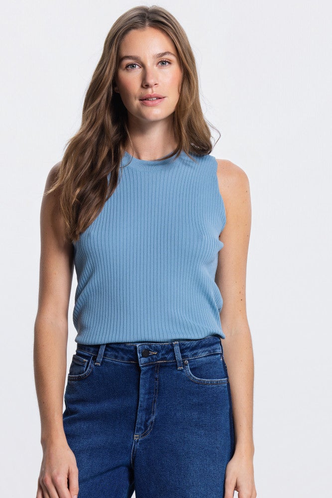 MOISE TOP K 305 sleeveless scallop edge Blauw MOISE TOP K 305 sleeveless scallop edge Blauw